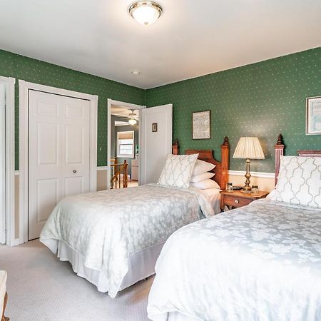Abacot Hall Bed & Breakfast Niagara-on-the-Lake Exteriér fotografie