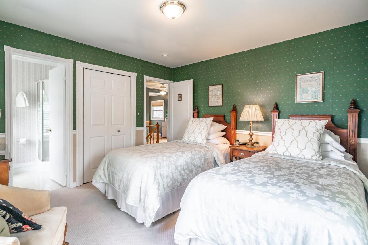 Abacot Hall Bed & Breakfast Niagara-on-the-Lake Exteriér fotografie